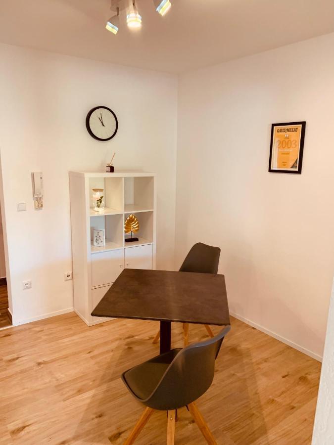 Felix Living 5, Modern & Cozy 2 Zimmer Wohnung, Terrasse, Parkplatz Salzweg Extérieur photo