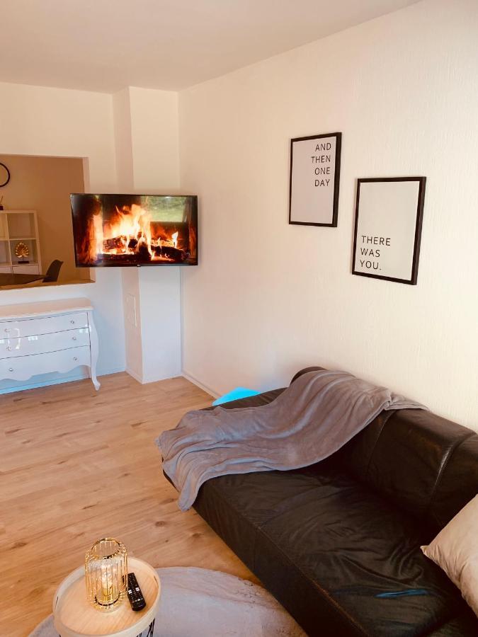 Felix Living 5, Modern & Cozy 2 Zimmer Wohnung, Terrasse, Parkplatz Salzweg Extérieur photo