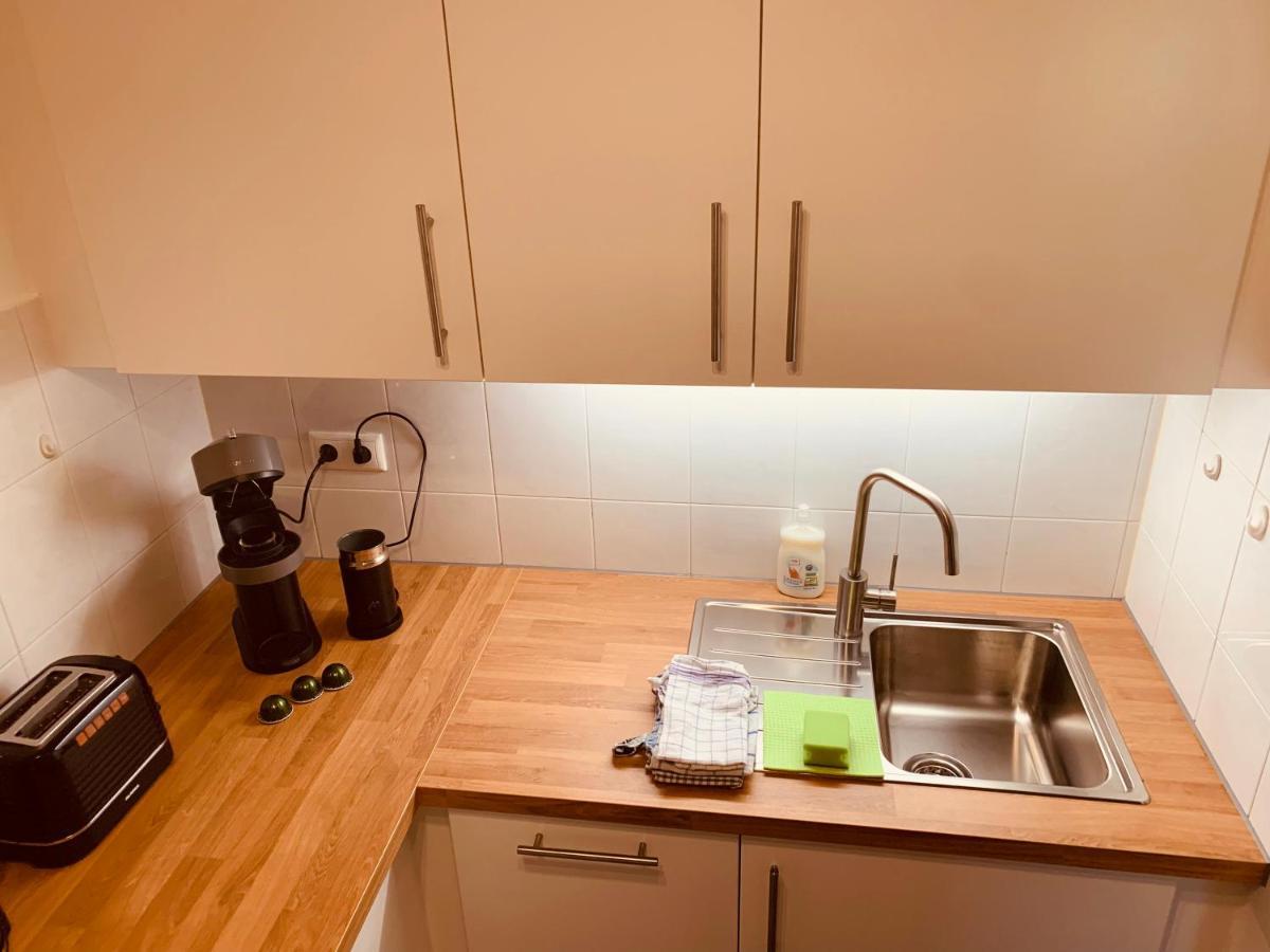 Felix Living 5, Modern & Cozy 2 Zimmer Wohnung, Terrasse, Parkplatz Salzweg Extérieur photo